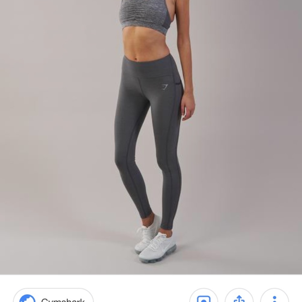 2 GYMSHARK leggings BUNDLE black and gray ! - Picture 4 of 4